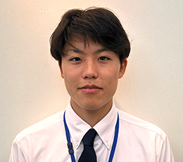 新名 先生