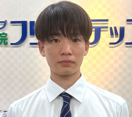 秦 先生