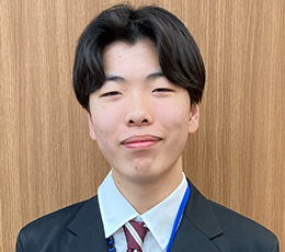 八巻 先生