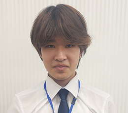 李 先生